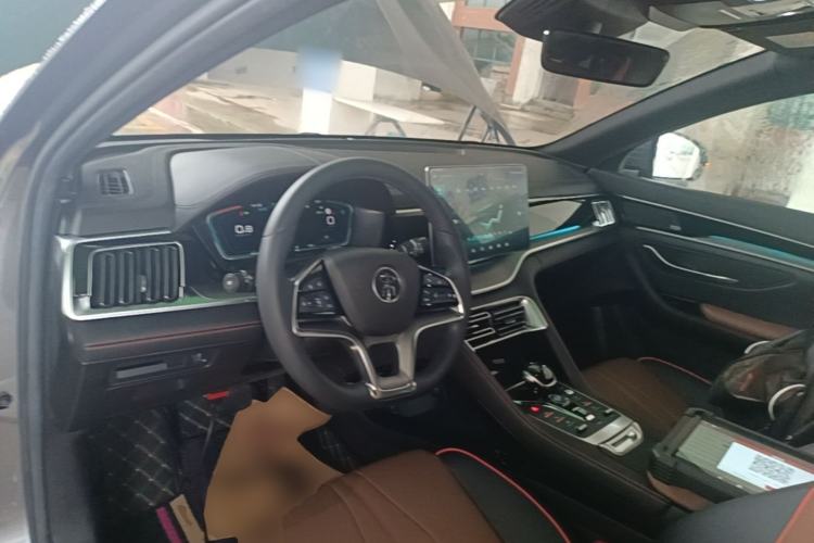 Used BYD Song PLUS 2020 1.5T Automatic Flagship Edition Center Console