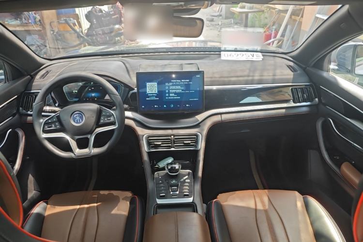 Used BYD Song PLUS 2020 1.5T Automatic Prestige Version Center Console
