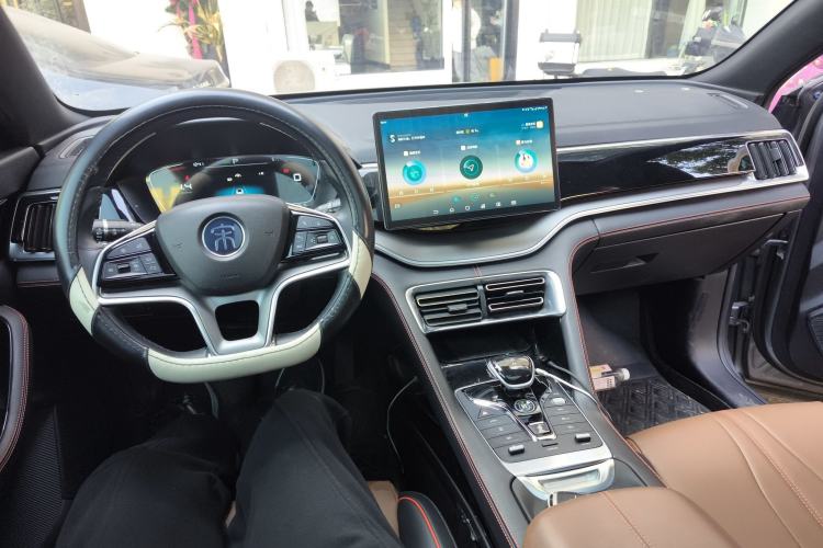 Used BYD Song PLUS 2020 1.5T Automatic Prestige Version Center Console