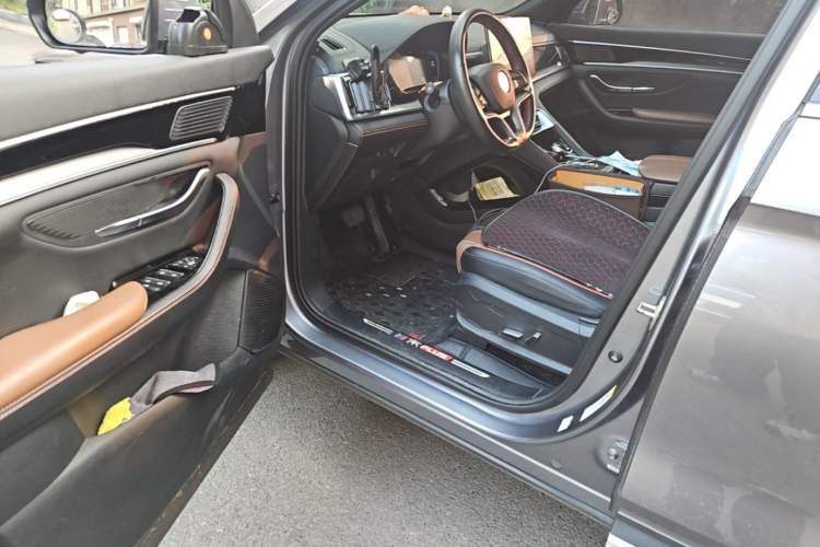 Used BYD Song PLUS 2020 1.5T Automatic Prestige Version Driver Seat