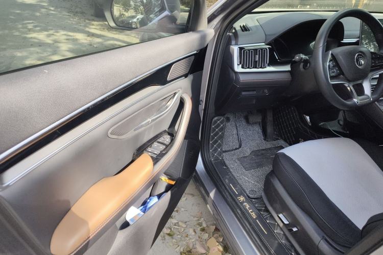 Used BYD Song PLUS 2020 1.5T Automatic Prestige Version Driver Seat