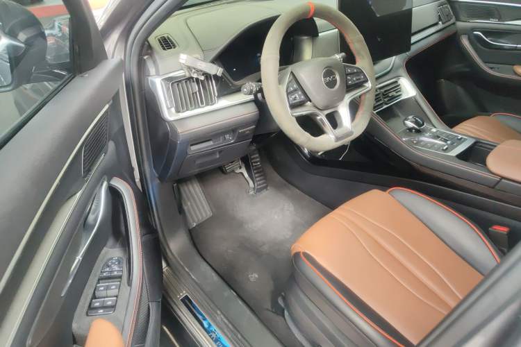 Used BYD Song PLUS 2020 1.5T Automatic Prestige Version Driver Seat