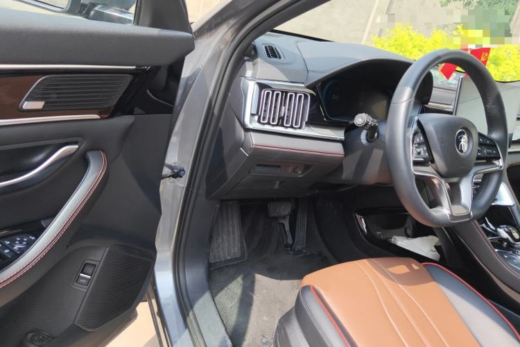 Used BYD Song PLUS 2020 1.5T Automatic Flagship Edition Driver Seat