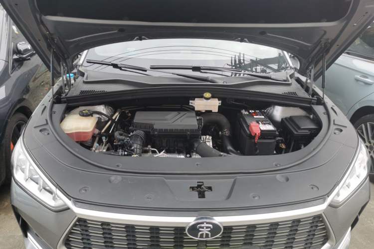 Used BYD Song PLUS 2020 1.5T Automatic Prestige Version Engine Bay