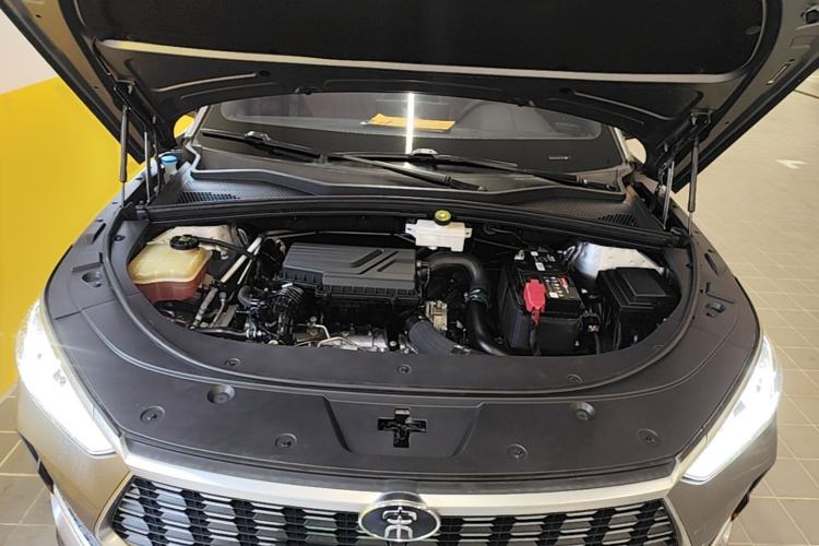 Used BYD Song PLUS 2020 1.5T Automatic Prestige Version Engine Bay