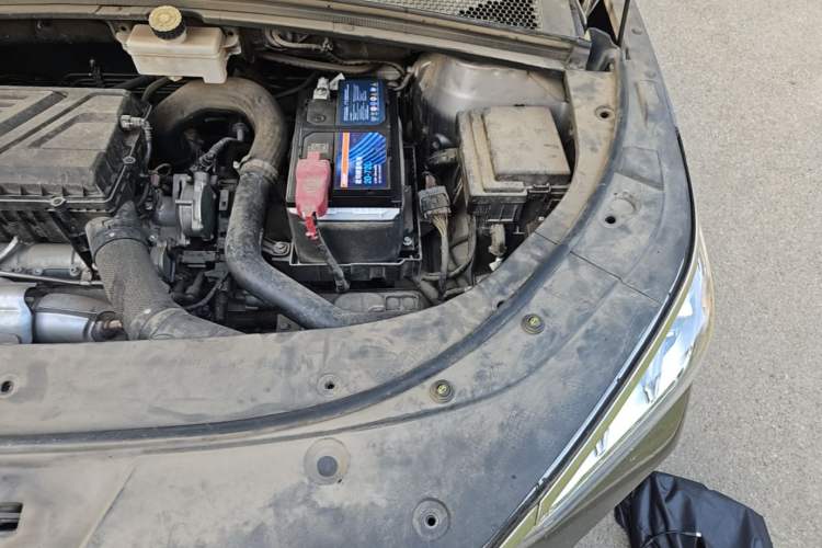 Used BYD Song PLUS 2020 1.5T Automatic Prestige Version Engine Bay Left
