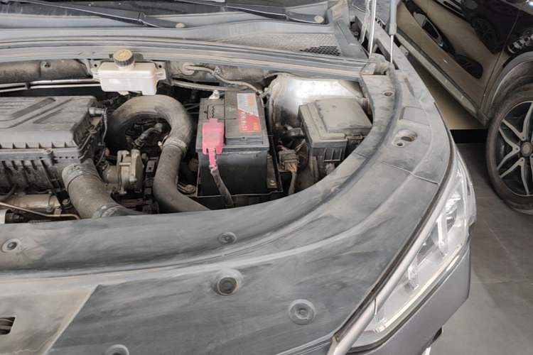 Used BYD Song PLUS 2020 1.5T Automatic Flagship Edition Engine Bay Left
