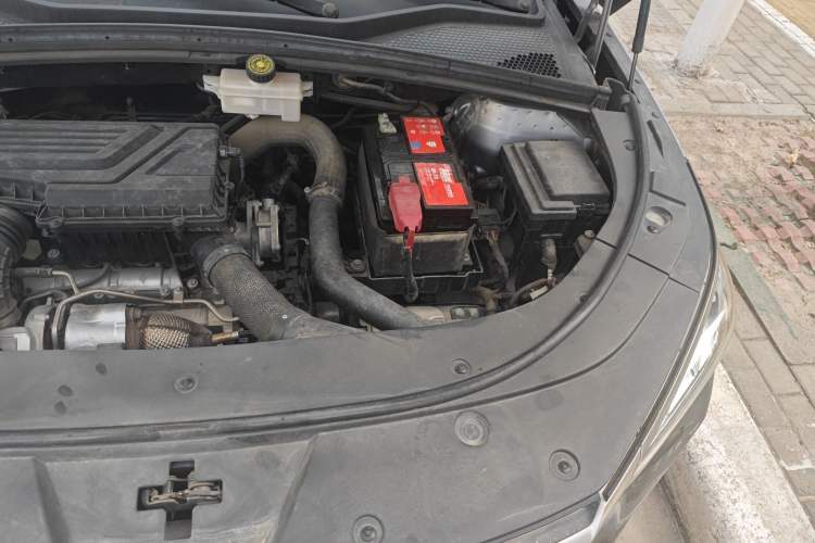 Used BYD Song PLUS 2020 1.5T Automatic Flagship Edition Engine Bay Left