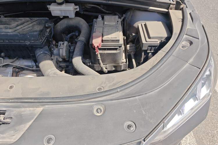 Used BYD Song PLUS 2020 1.5T Automatic Prestige Version Engine Bay Left