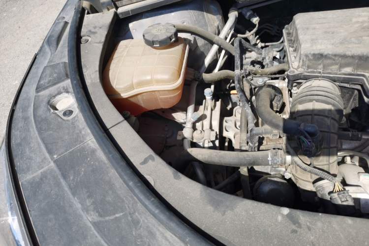 Used BYD Song PLUS 2020 1.5T Automatic Flagship Edition Engine Bay Right