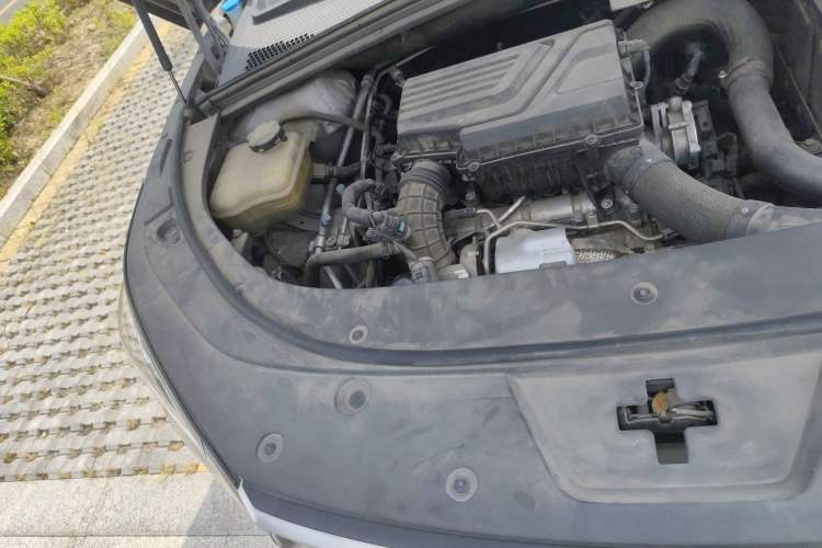 Used BYD Song PLUS 2020 1.5T Automatic Prestige Version Engine Bay Right