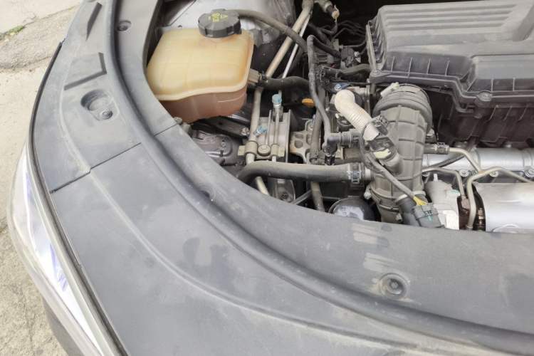 Used BYD Song PLUS 2020 1.5T Automatic Flagship PLUS Engine Bay Right