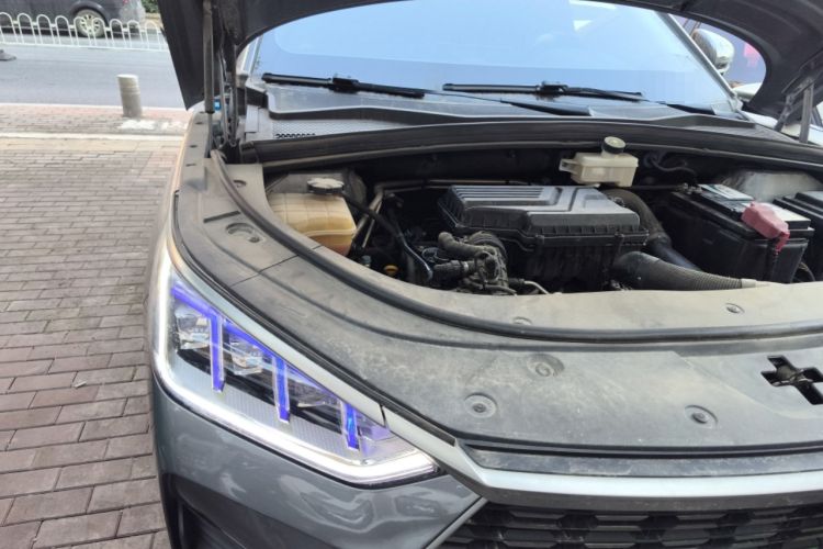 Used BYD Song PLUS 2020 1.5T Automatic Prestige Version Engine Bay Right
