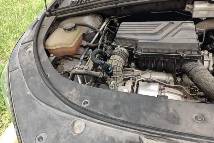 Used BYD Song PLUS 2020 1.5T Automatic Flagship PLUS Engine Bay Right