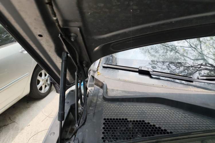 Used BYD Song PLUS 2020 1.5T Automatic Prestige Version Engine Bay Right