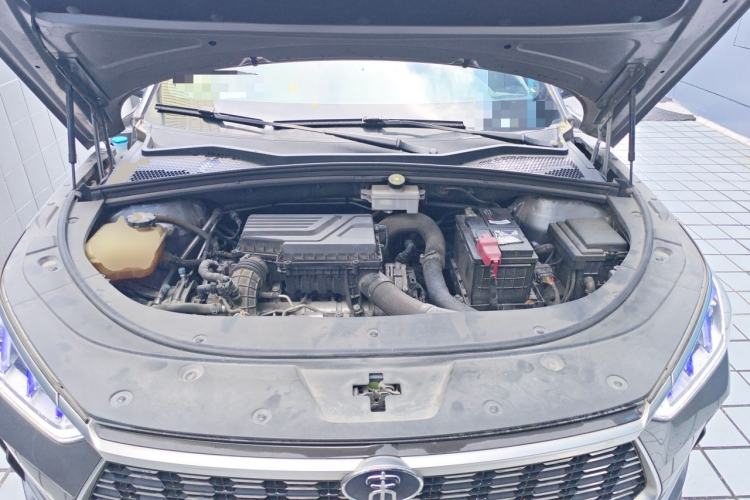 Used BYD Song PLUS 2020 1.5T Automatic Prestige Version Engine Bay