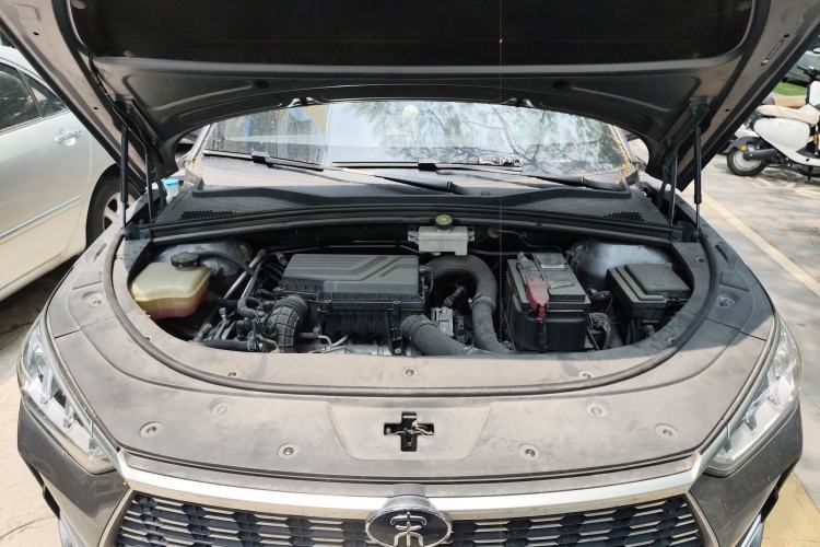 Used BYD Song PLUS 2020 1.5T Automatic Prestige Version Engine Bay