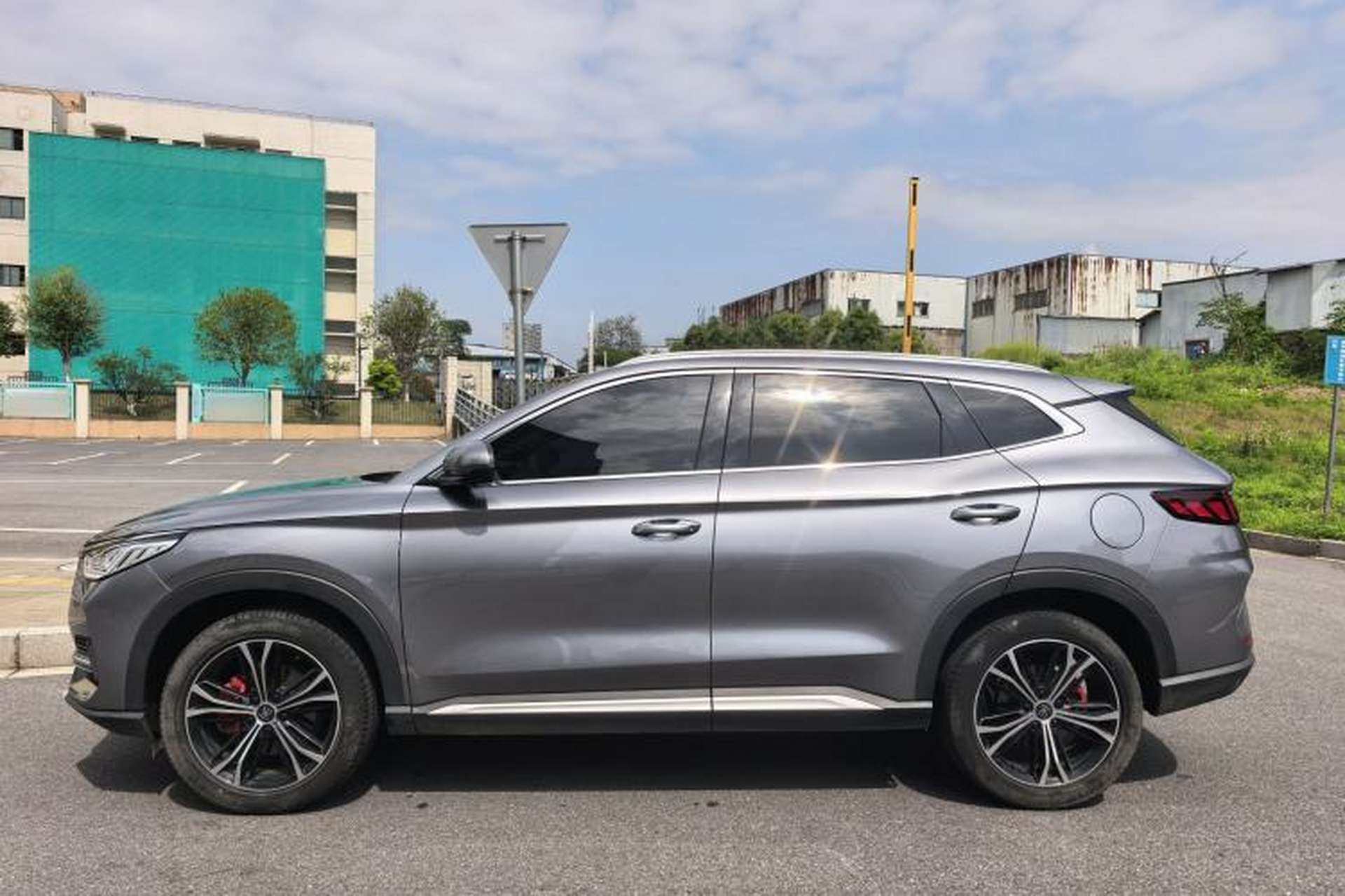 Used BYD Song PLUS 2020 1.5T Automatic Flagship Edition Exterior 2