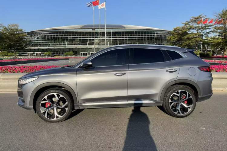 Used BYD Song PLUS 2020 1.5T Automatic Flagship PLUS Exterior 3