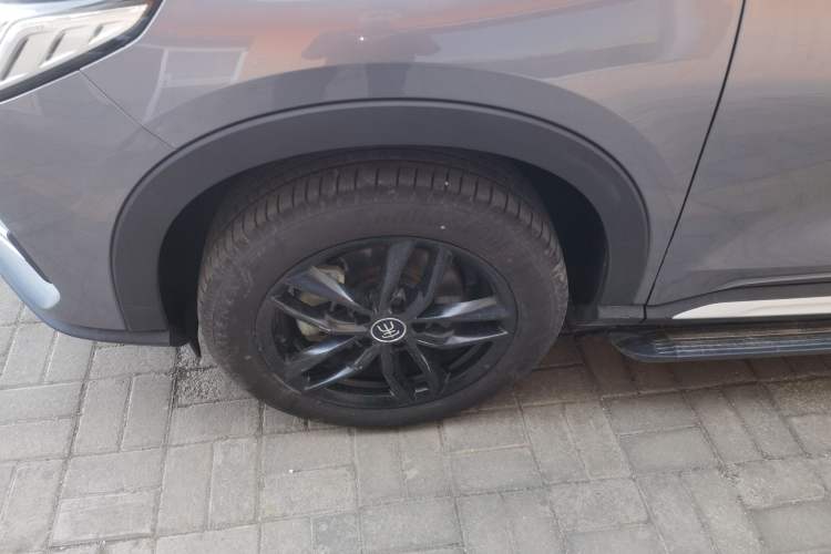 Used BYD Song PLUS 2020 1.5T Automatic Luxury Version Exterior 4