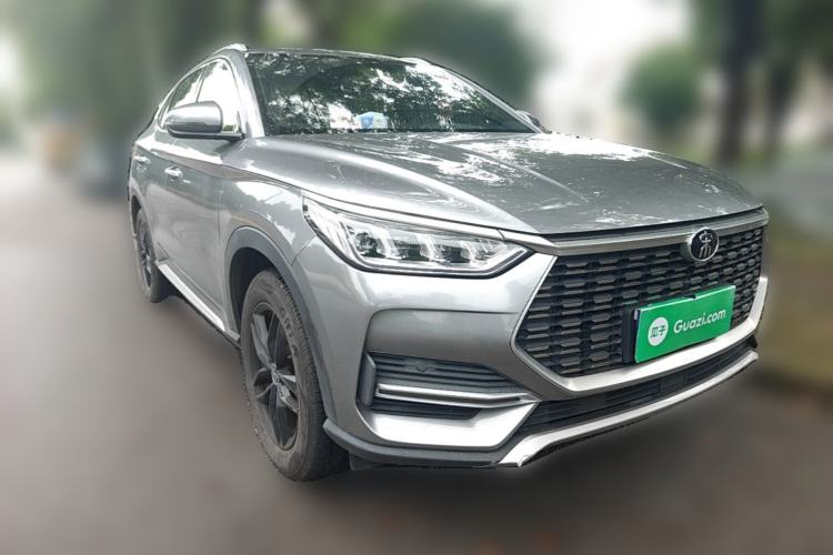 Used BYD Song PLUS 2020 1.5T Automatic Luxury Version Front Right 45 Deg
