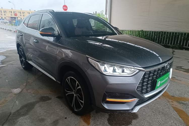 Used BYD Song PLUS 2020 1.5T Automatic Flagship Edition Front Right 45 Deg