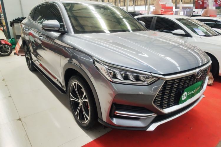 Used BYD Song PLUS 2020 1.5T Automatic Prestige Version Front Right 45 Deg