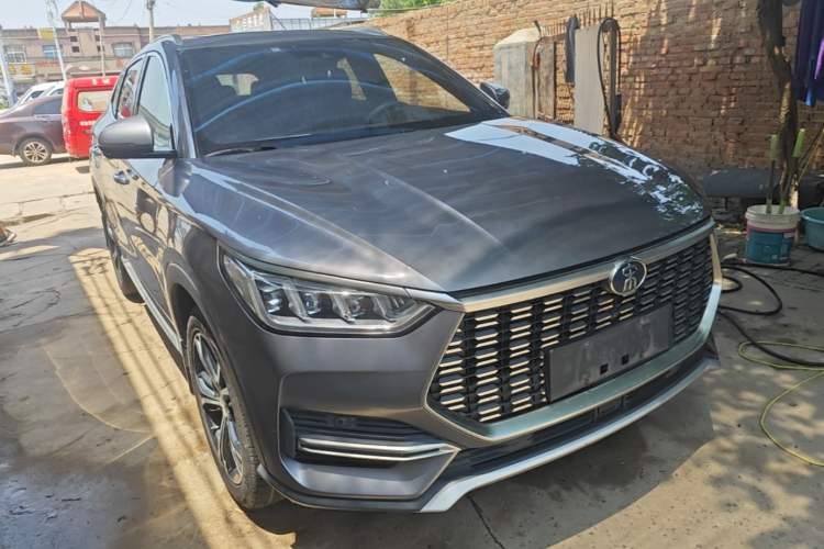 Used BYD Song PLUS 2020 1.5T Automatic Prestige Version Front Right 45 Deg