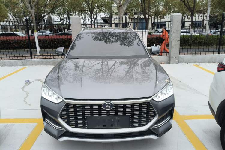Used BYD Song PLUS 2020 1.5T Automatic Prestige Version Front