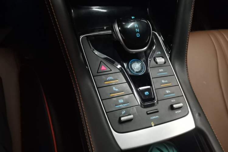 Used BYD Song PLUS 2020 1.5T Automatic Flagship Edition Gear Lever