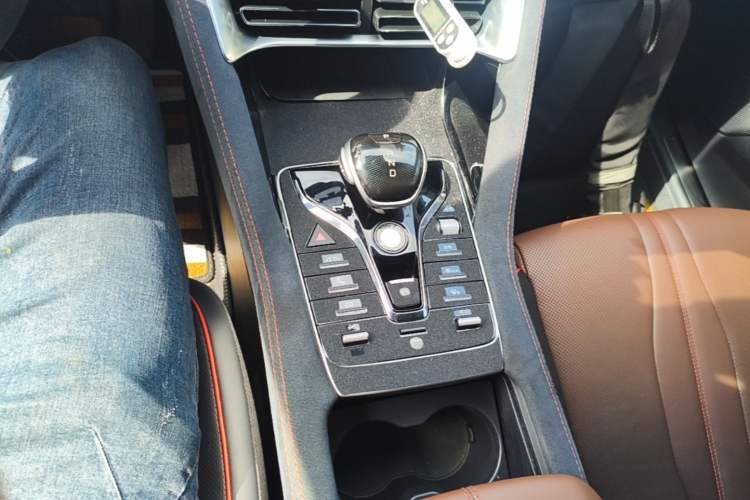 Used BYD Song PLUS 2020 1.5T Automatic Flagship PLUS Gear Lever