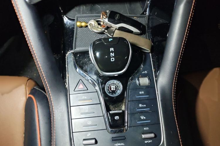 Used BYD Song PLUS 2020 1.5T Automatic Luxury Version Gear Lever