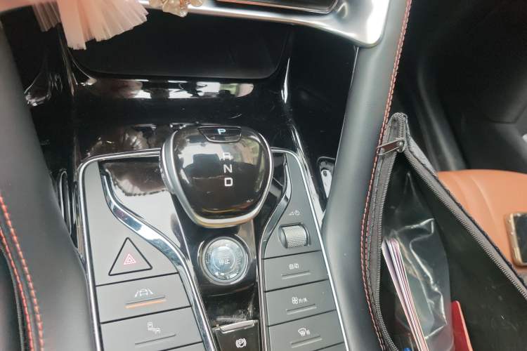 Used BYD Song PLUS 2020 1.5T Automatic Flagship Edition Gear Lever