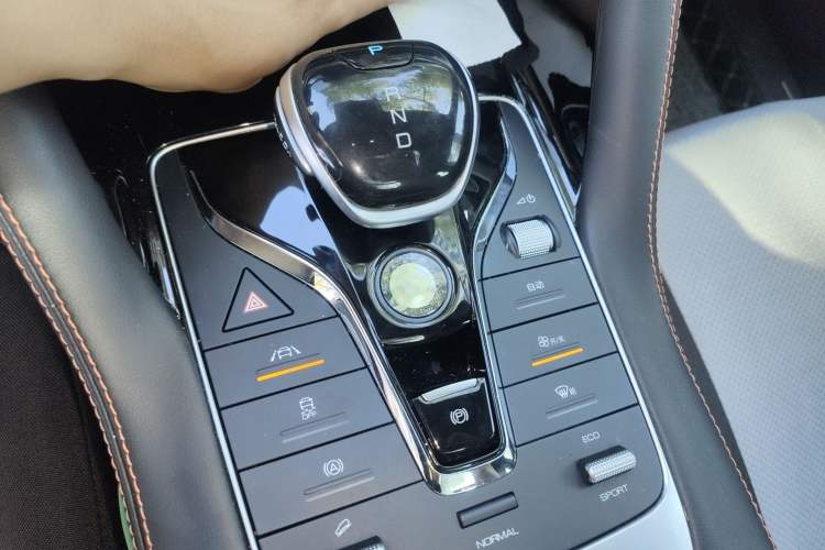Used BYD Song PLUS 2020 1.5T Automatic Prestige Version Gear Lever