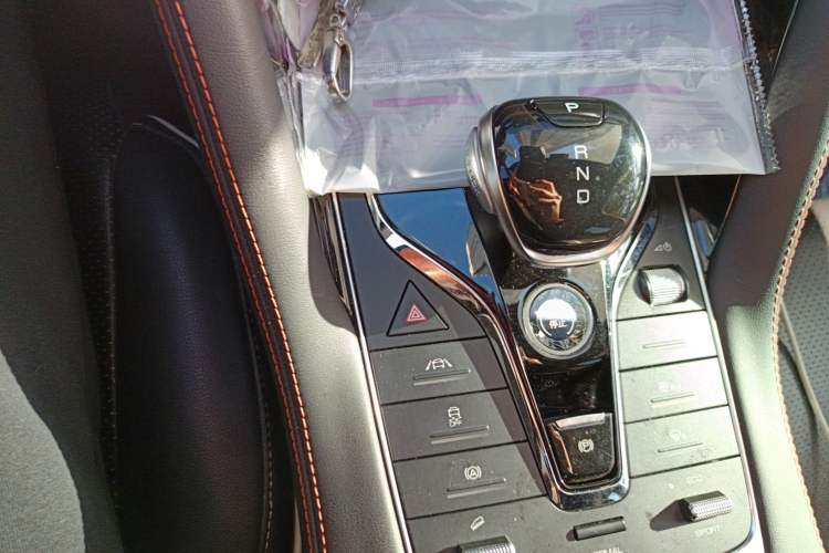 Used BYD Song PLUS 2020 1.5T Automatic Prestige Version Gear Lever
