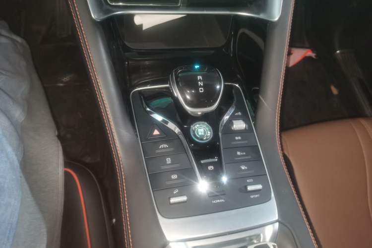 Used BYD Song PLUS 2020 1.5T Automatic Prestige Version Gear Lever