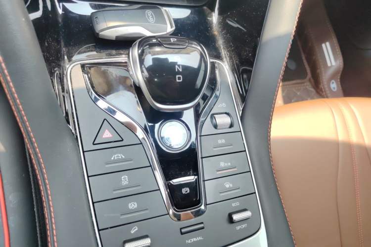 Used BYD Song PLUS 2020 1.5T Automatic Prestige Version Gear Lever