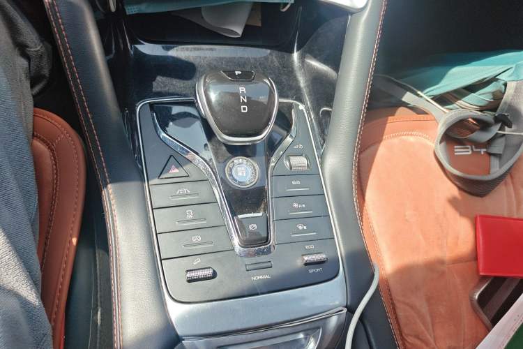 Used BYD Song PLUS 2020 1.5T Automatic Prestige Version Gear Lever