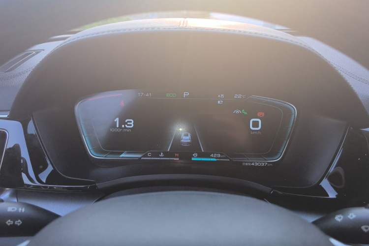 Used BYD Song PLUS 2020 1.5T Automatic Flagship Edition Instrument Cluster