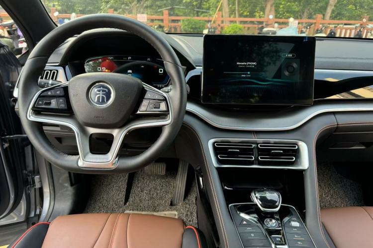 Used BYD Song PLUS 2020 1.5T Automatic Prestige Version Interior 2