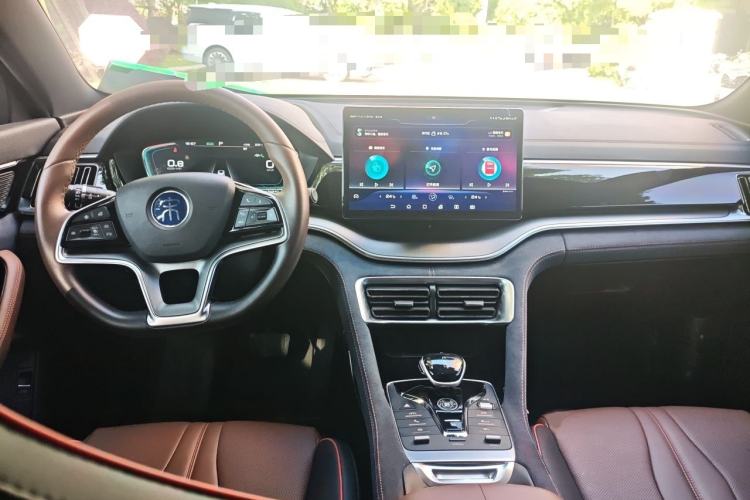 Used BYD Song PLUS 2020 1.5T Automatic Flagship PLUS Interior 2