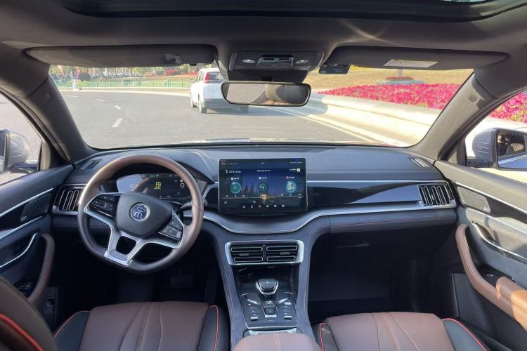 Used BYD Song PLUS 2020 1.5T Automatic Flagship PLUS Interior 3