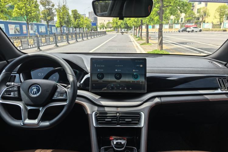 Used BYD Song PLUS 2020 1.5T Automatic Flagship Edition Interior 3