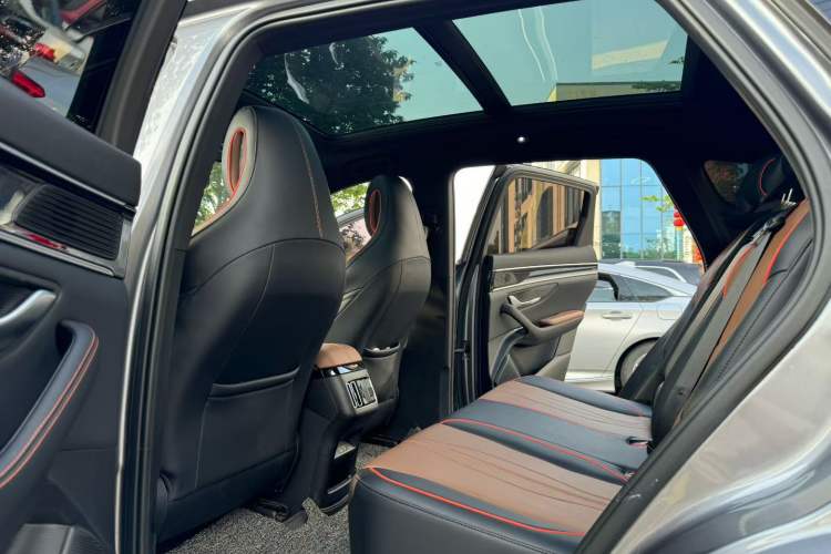 Used BYD Song PLUS 2020 1.5T Automatic Prestige Version Interior 4