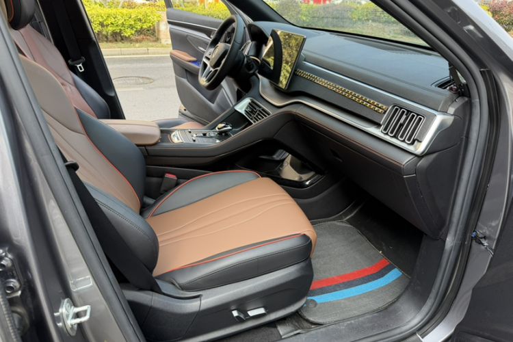 Used BYD Song PLUS 2020 1.5T Automatic Flagship Edition Interior 4