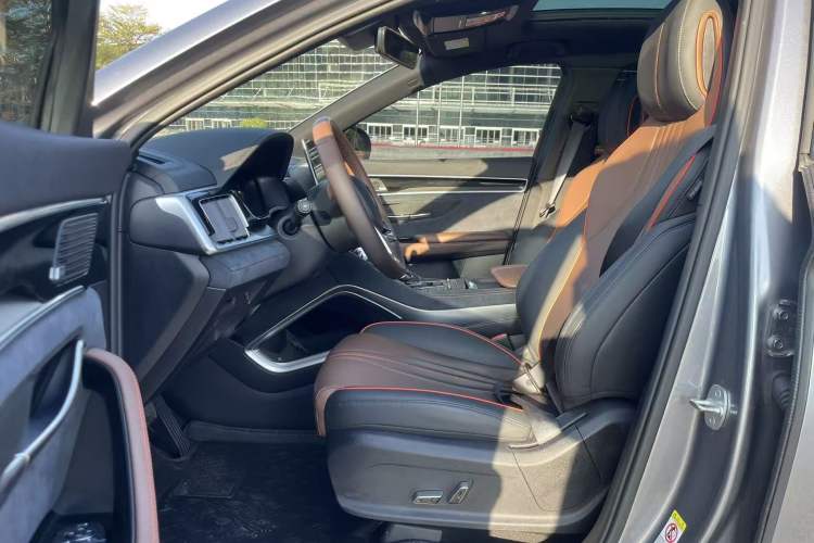 Used BYD Song PLUS 2020 1.5T Automatic Flagship PLUS Interior 8