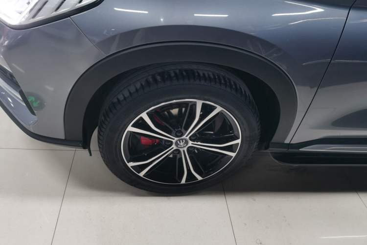 Used BYD Song PLUS 2020 1.5T Automatic Flagship Edition Left Front Wheel Hub