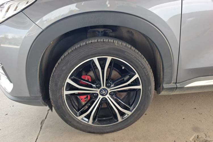 Used BYD Song PLUS 2020 1.5T Automatic Prestige Version Left Front Wheel Hub