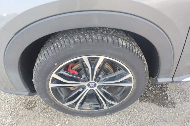 Used BYD Song PLUS 2020 1.5T Automatic Flagship Edition Left Front Wheel Hub