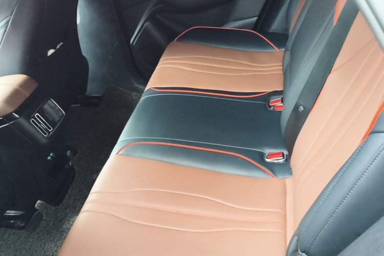 Used BYD Song PLUS 2020 1.5T Automatic Prestige Version Left Rear Seat